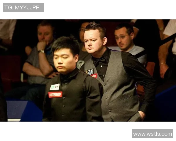 丁俊晖与艾伯顿激战欧洲大师赛争夺斯诺克荣耀之巅